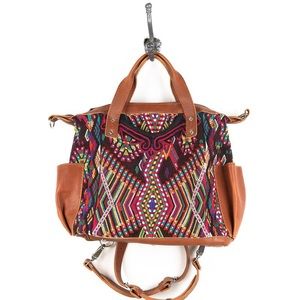 Nena and Co Medium Carryall BNWT ❤️